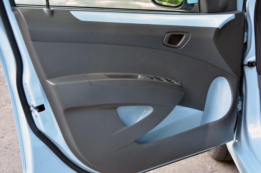  Chevrolet Spark EV 2014 года  (фото 29 из 76)